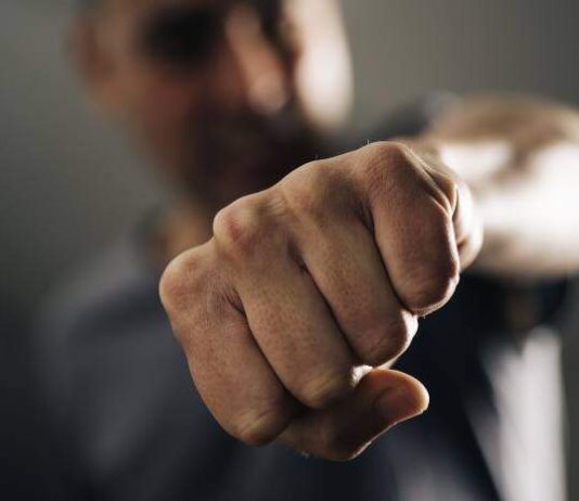 Violenza ai sanitari, FdI: Toscana sblocchi indennità Pronto Soccorso freatelli d'italia toscana vilenza ai sanitari pronto soccorso governo meloni diego petrucci