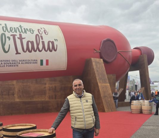 Petrucci a Vinitaly 2026 a sostegno del vino toscano: “Identità, cultura ed economia” Diego Petrucci a Vinitaly 2026