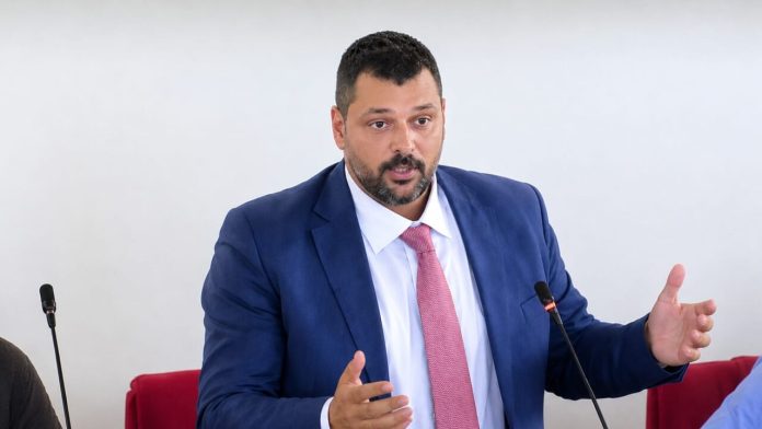 Fabrizio Ferri