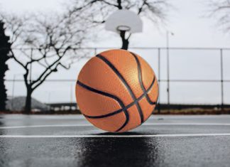 Quando lo spazio pubblico dimentica la nostra identità diego petrucci vicepresidente del consiglio regionale toscana, campo da basket basketball diplomacy